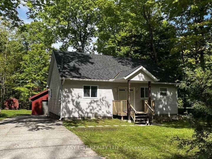 2135 Champlain Road — photo 1