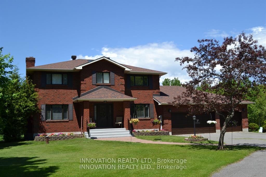 Property Photo: 7 Grierson Lane ON K2W 1A6