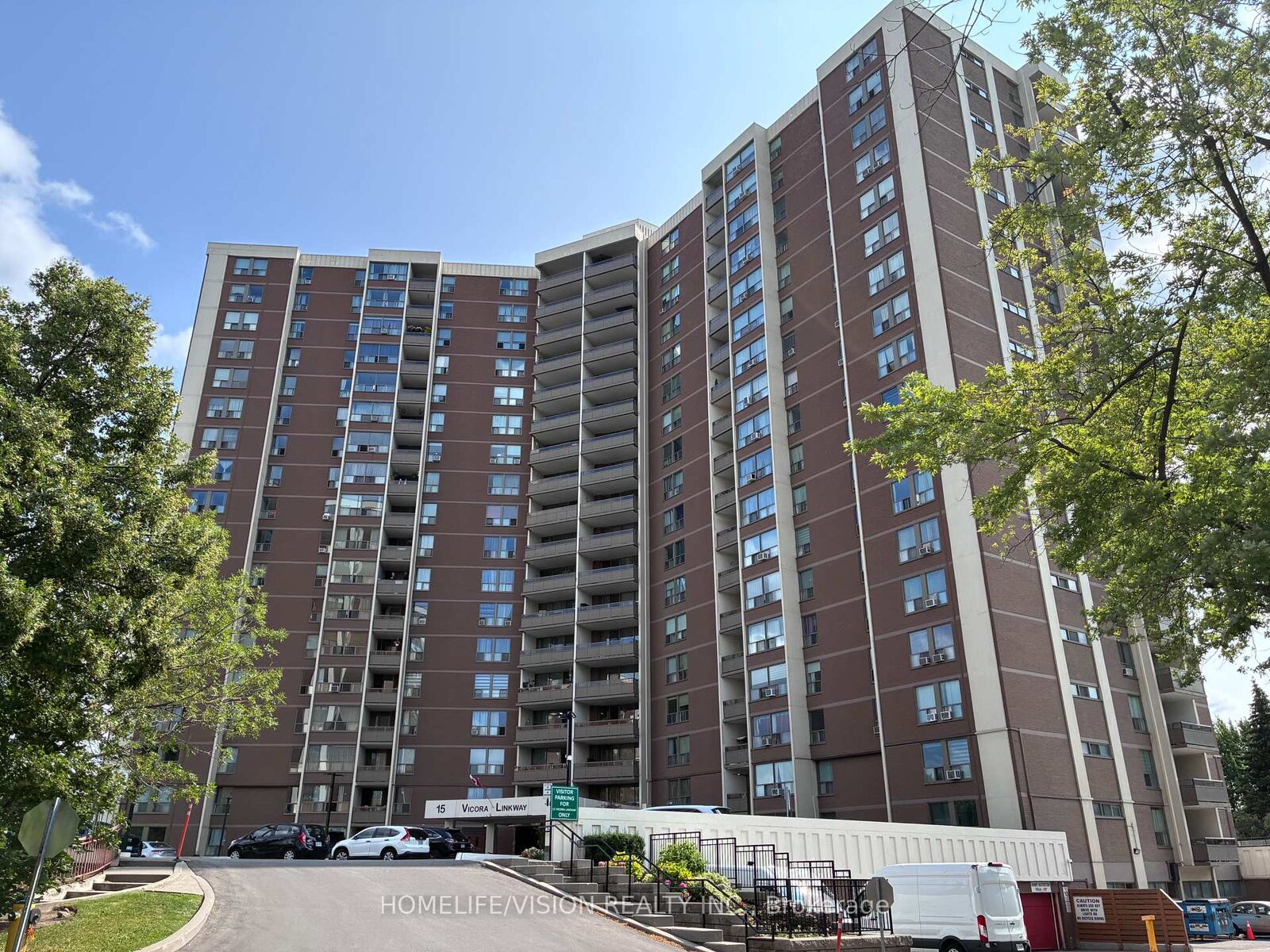 Property Photo: 15 Vicora Linkway N/A 416 ON M3C 1A7