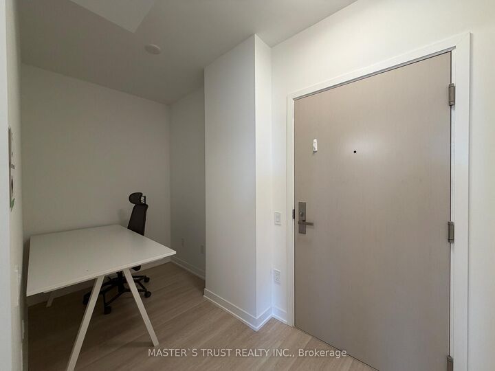 Property Photo:  500 Wilson Avenue 629  ON M3H 0E5 