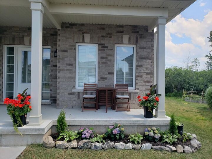 Property Photo:  400 Hummel Crescent  ON L2A 0E8 