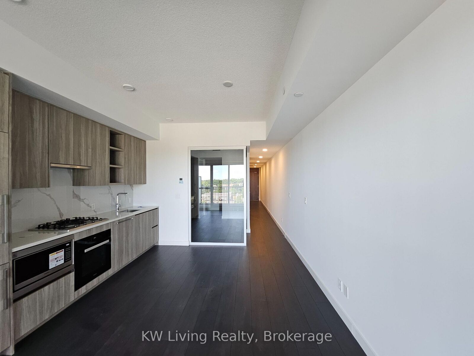 Property Photo: 68 Esther Shiner Boulevard 556 ON M2K 0J7