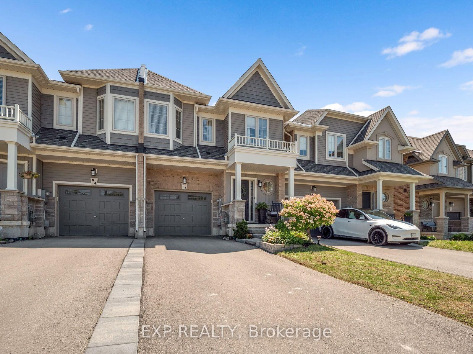 Property Photo:  82 Dennis Drive  ON L0R 2A0 