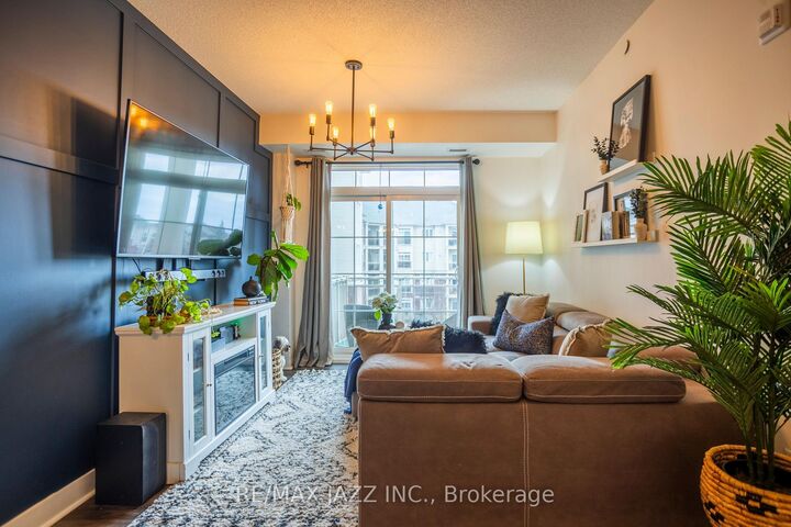 Property Photo:  80 Aspen Springs Drive 308  ON L1C 0V4 