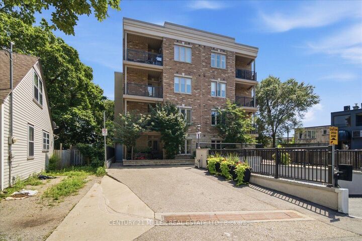70 Stewart Street 102 — photo 1