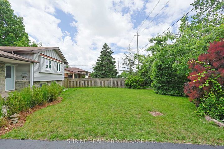 Property Photo:  146 Fanshawe Park Road W  ON N6G 5C4 
