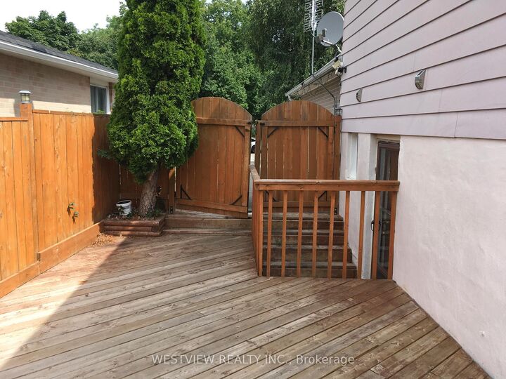 Property Photo:  19 Coxworth Crescent  ON M1B 1E2 