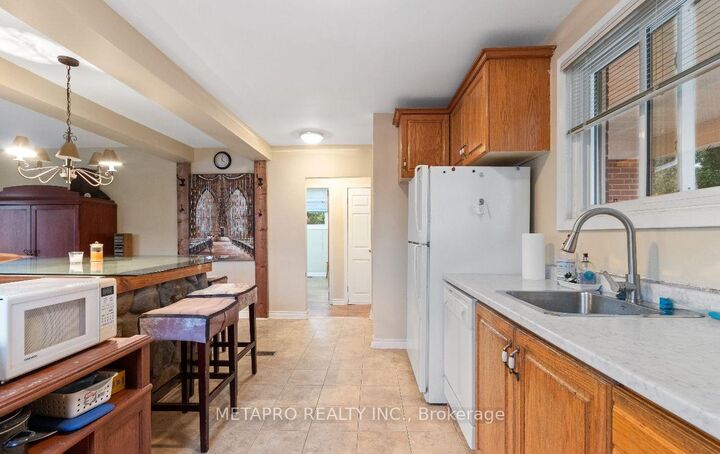 Property Photo:  1294 Pinegrove Road  ON L6L 2X3 