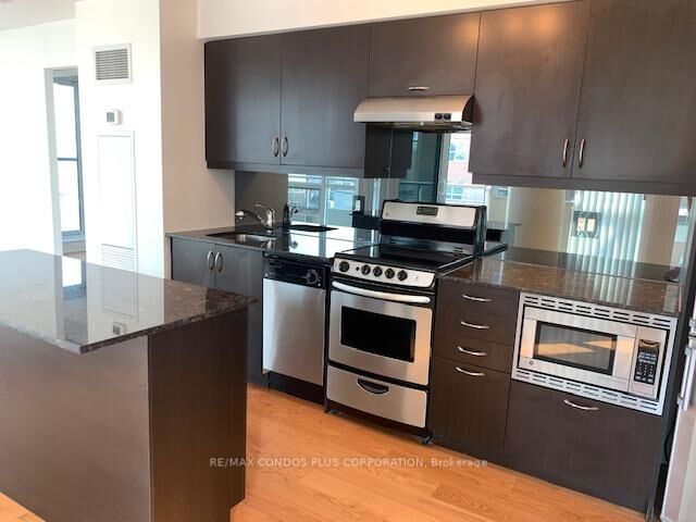 Property Photo:  320 Richmond Street E 1004  ON M5A 4S7 