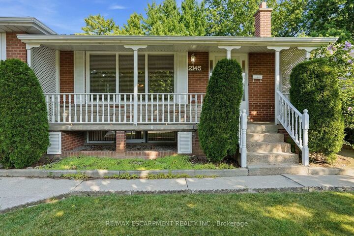 Property Photo:  2145 Sunnyvale Drive  ON L6L 1W6 