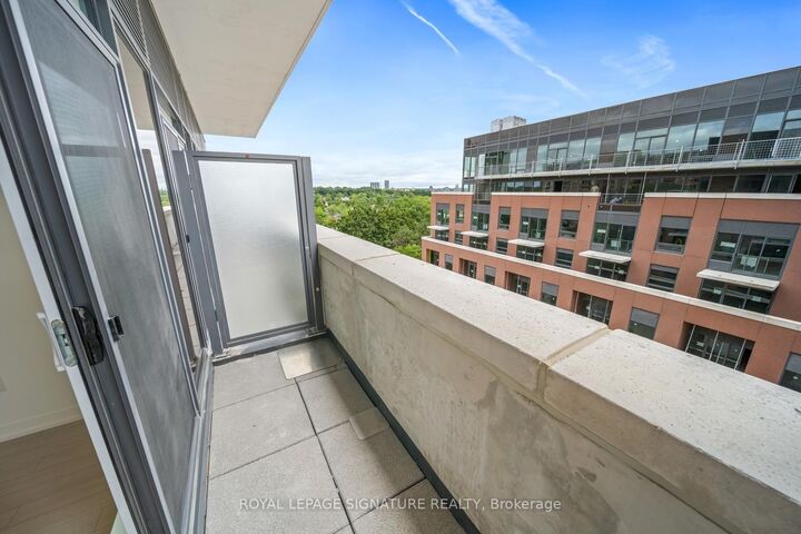 Property Photo:  4010 Eglinton Avenue W 714  ON M9A 0G5 