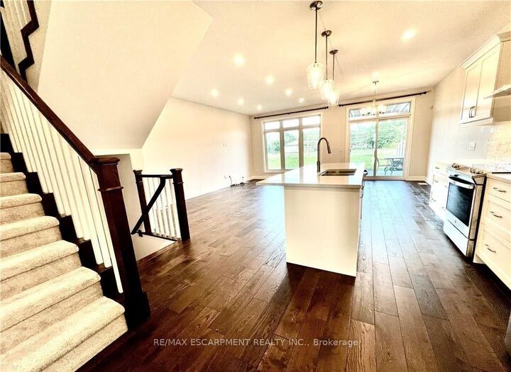 Property Photo:  7174 Parsa Street  ON L2H 3T1 