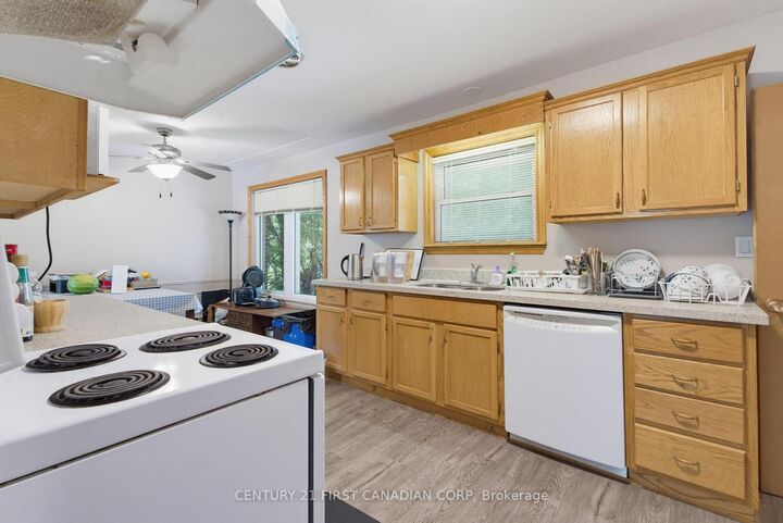 Property Photo:  478 Coombs Avenue  ON N6G 1S7 