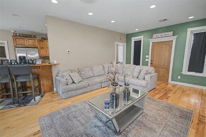 Property Photo:  31359 S 200 Road  OK 74437 