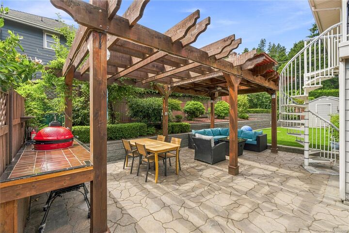 Property Photo:  5961 Waldbank Rd  BC V9V 1P1 