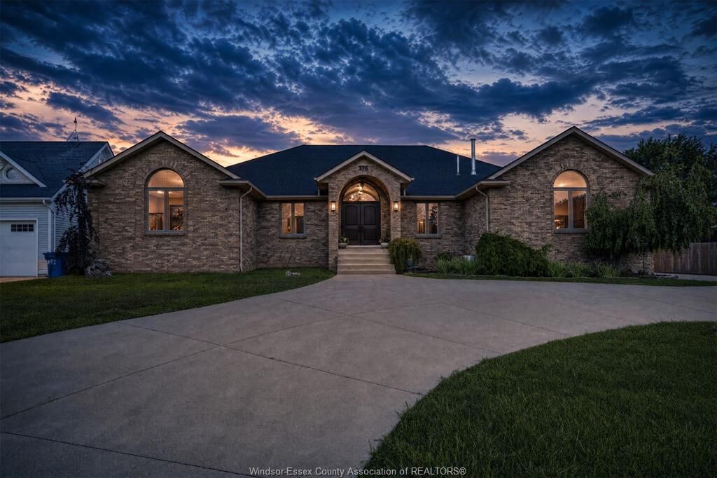 Property Photo: 376 Elmstead Road ON N8N 2L9