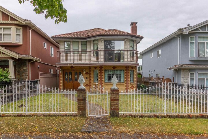 4467 Perry Street — photo 1