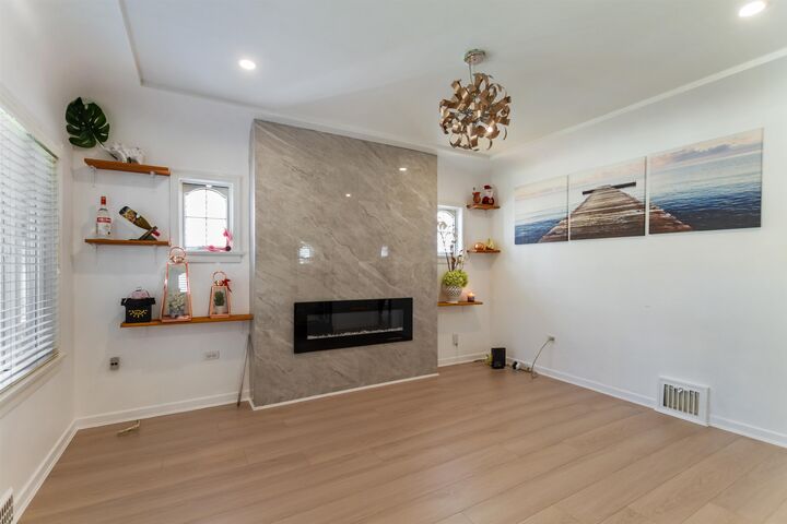 Property Photo: 136 E 45th Avenue BC V5W 1W9