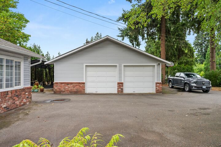 Property Photo: 20218 42A Avenue BC V3A 3B4
