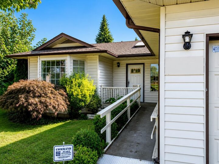 Property Photo:  9493 Fletcher Street  BC V2P 7V4 