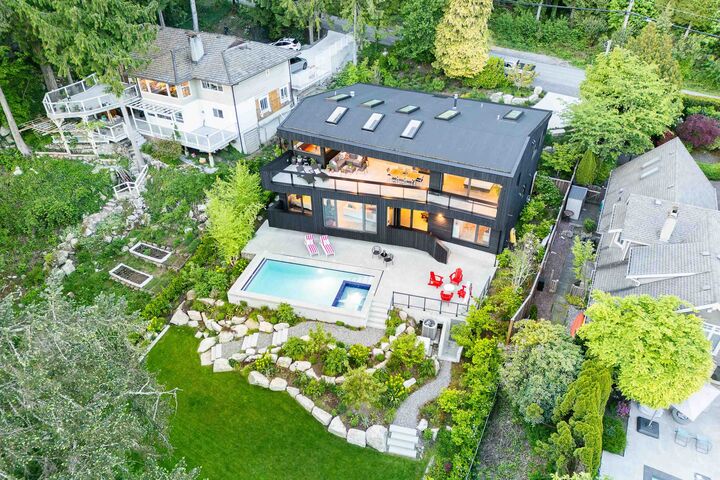 3823 Bayridge Avenue — photo 1