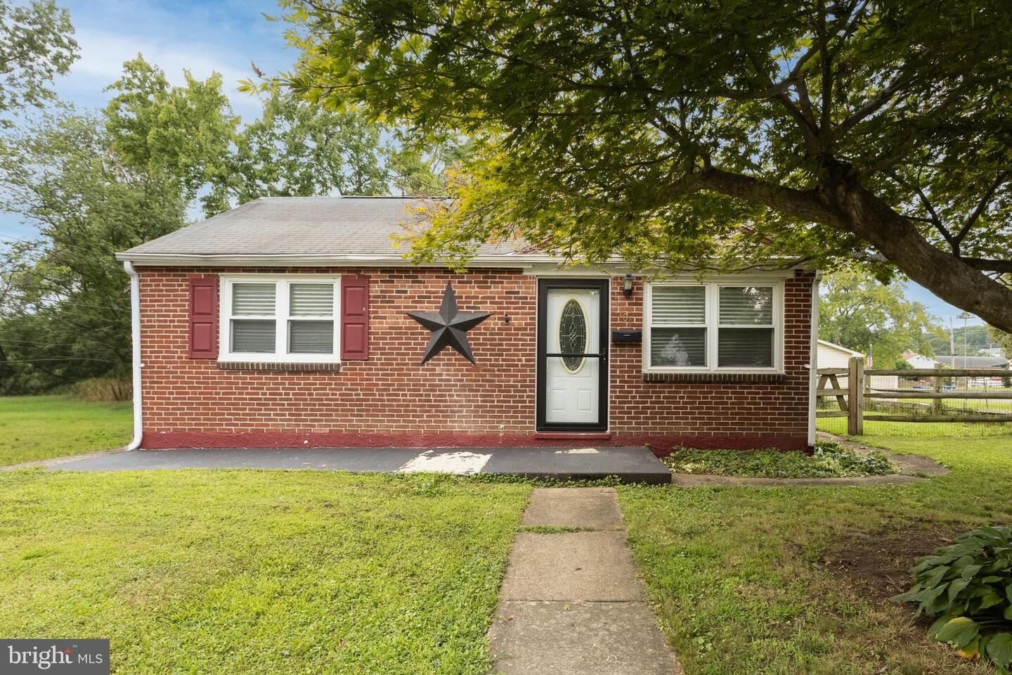 Property Photo:  101 Miller Street  MD 21921 