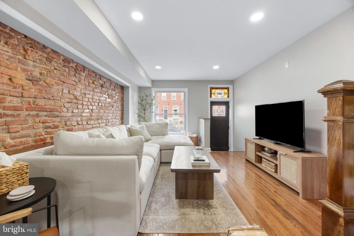 Property Photo:  636 S Kenwood Avenue  MD 21224 