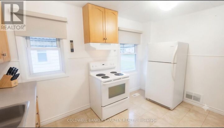 Property Photo: 114 Second Avenue ON K7S 1Y2