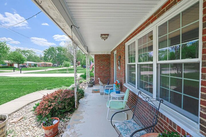 Property Photo: 113 Lynnview Drive OH 45040