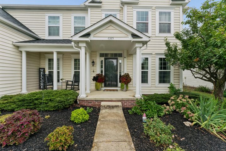 Property Photo:  6325 Parkmeadow Lane  OH 43026 