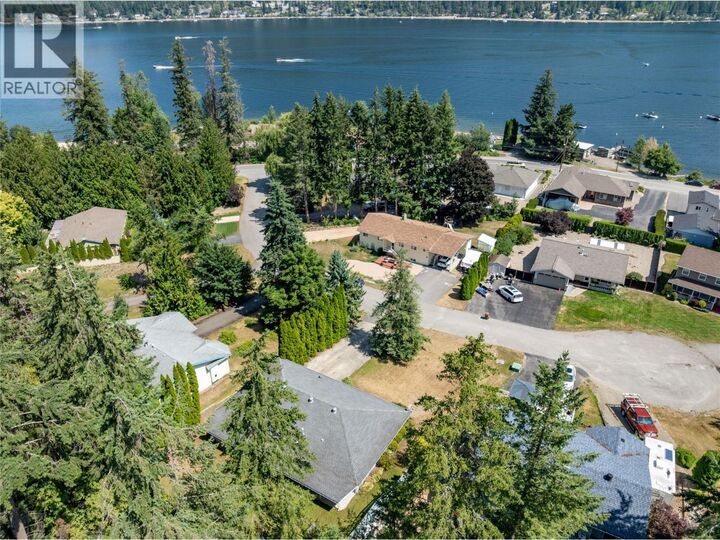 Property Photo: 2959 Birch Lane BC V0E 1H2