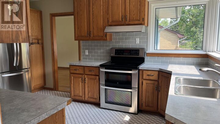 Property Photo:  15 Sund Cres  ON P0T 2E0 