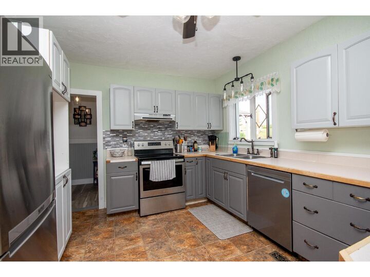 Property Photo: 2300 Chilton Other BC V1G 0B9