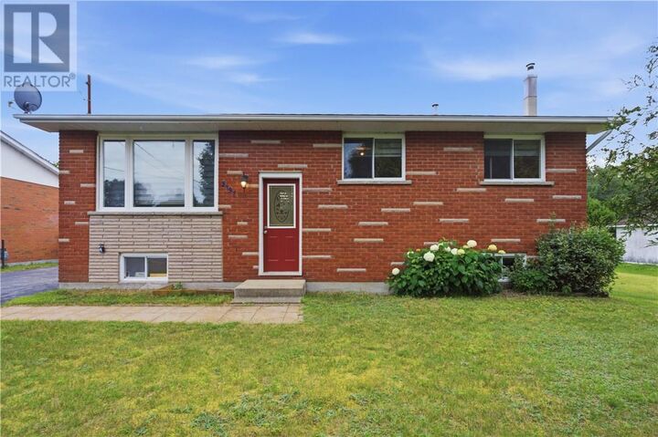 Property Photo:  3197 Elm Street  ON P3N 1G1 