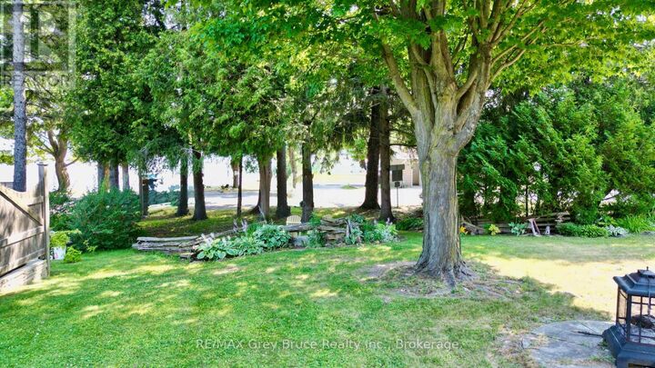Property Photo:  2 Webster Street  ON N0H 1W0 