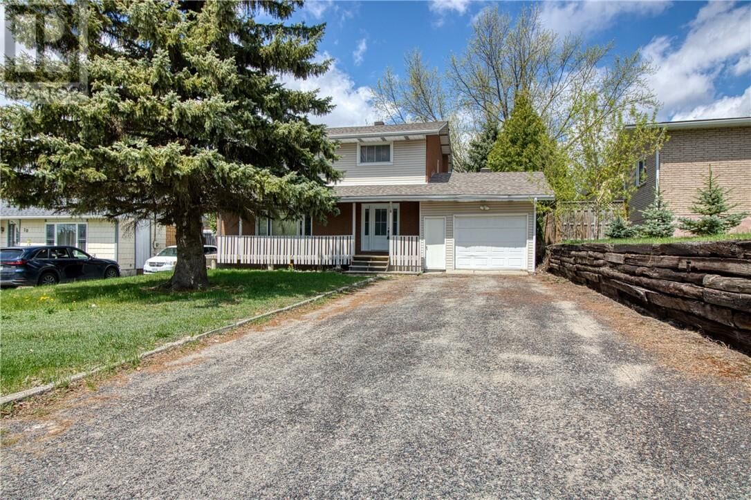 Property Photo: 18 Young Street ON P3L 1A5