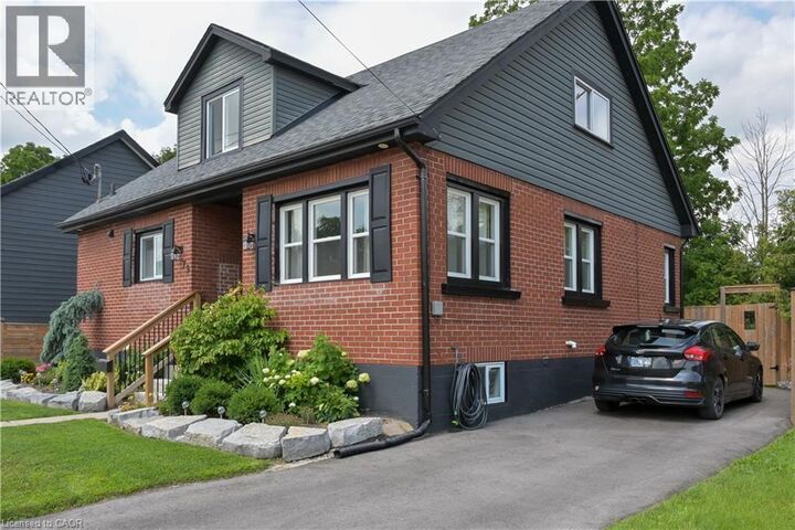 Property Photo:  79 Brunswick Street  ON N3T 1G3 