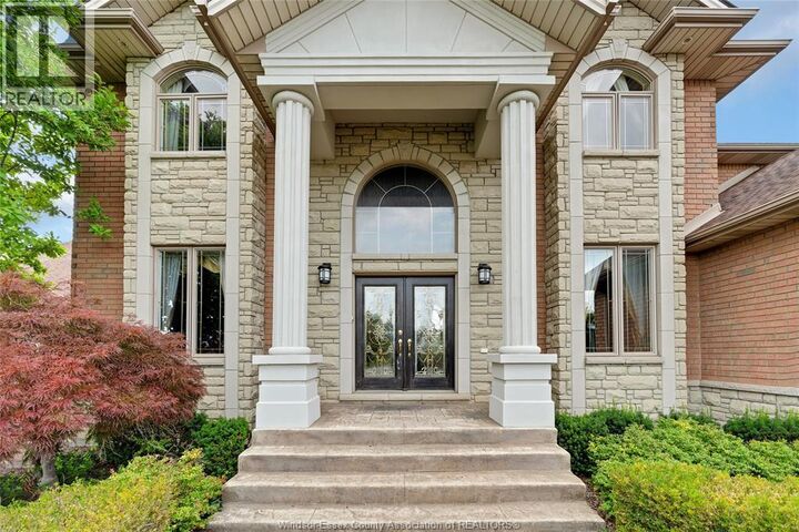 Property Photo: 1585 Stoneybrook Crescent ON N9G 2Z4