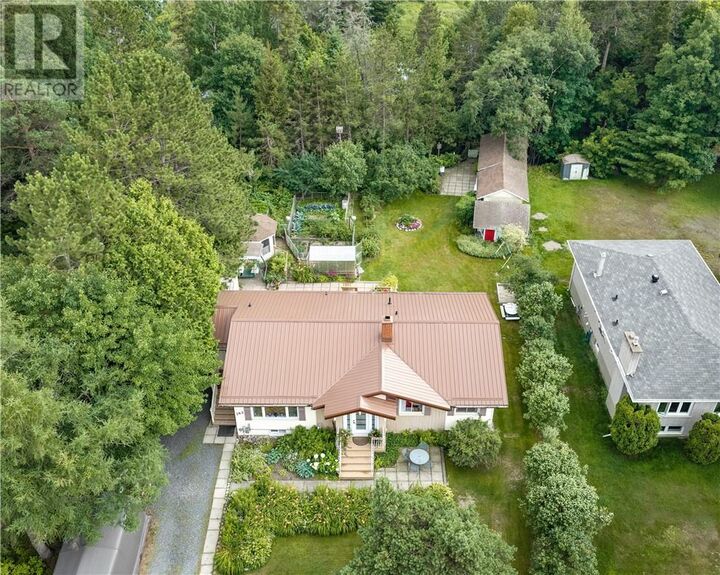 Property Photo:  163 Patricia Street  ON P3Y 1A1 