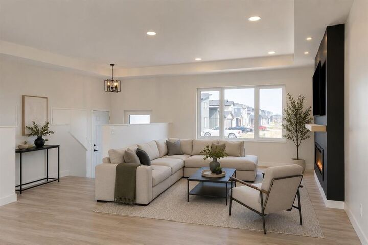 Property Photo: 84 Sterling Crescent MB R5G 3E5