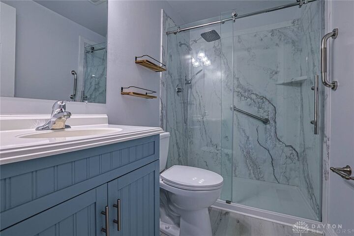Property Photo:  1438 Crown Point Court  OH 45434 
