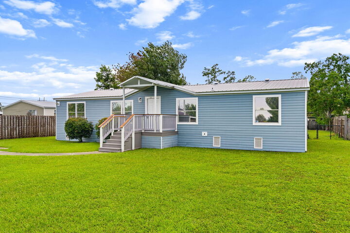 Property Photo:  2318 Kings Avenue  FL 32405 