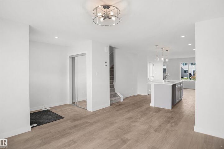 Property Photo:  21362 128A Avenue NW  AB T5S 0X3 