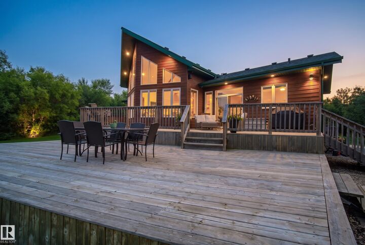 Property Photo: 48109 RR 155 AB T0B 2C0