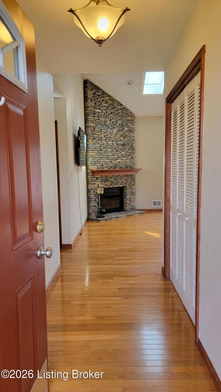 Property Photo:  10313 Chimney Ridge Ct  KY 40299 