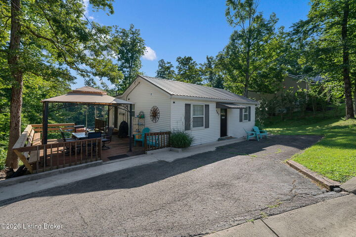 Property Photo:  763 Ponderosa Rd  KY 42726 