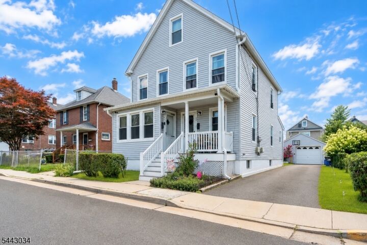 Property Photo:  41 Dakota St  NJ 08835 