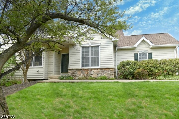 Property Photo:  253 Patriot Hill Dr  NJ 07920 
