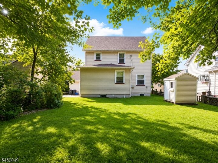 Property Photo:  10 Alden Rd  NJ 07042 
