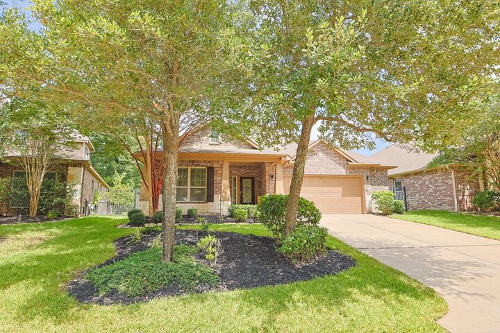 Property Photo:  147 W Wading Pond Circle  TX 77375 